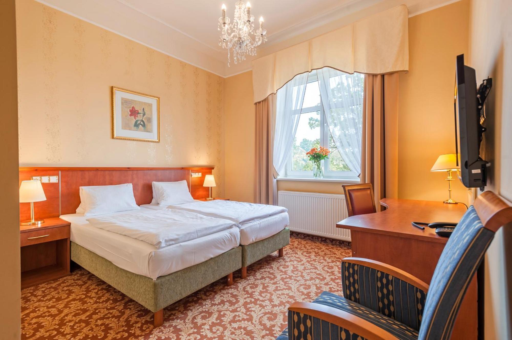 Spa Resort PAWLIK-AQUAFORUM Františkovy Lázně Cameră foto