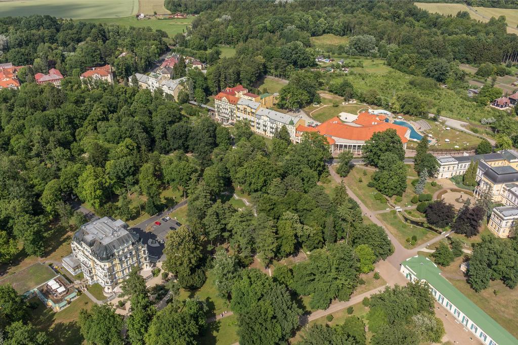 Spa Resort PAWLIK-AQUAFORUM Františkovy Lázně Exterior foto