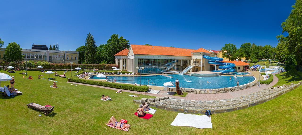 Spa Resort PAWLIK-AQUAFORUM Františkovy Lázně Exterior foto